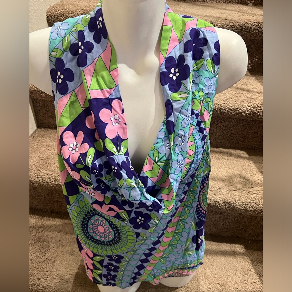 Floral Patterned Sleeveless Top